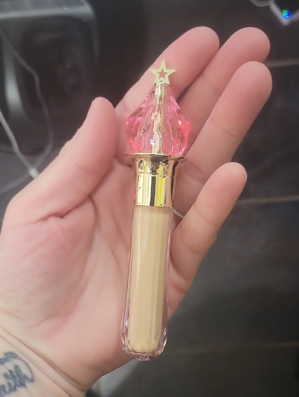 NIB Jeffree Star Magic Star Liquid Concealer Yellow 9BA Light Fair Skin Tone